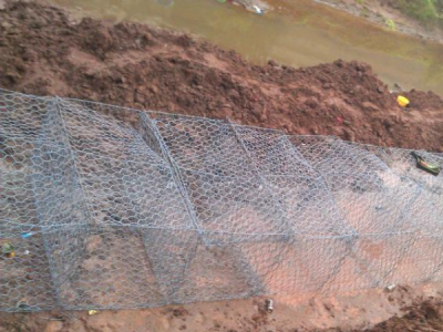 格賓網(wǎng)箱圖片1