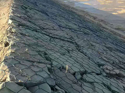 護坡石籠網(wǎng)工程案例圖片3